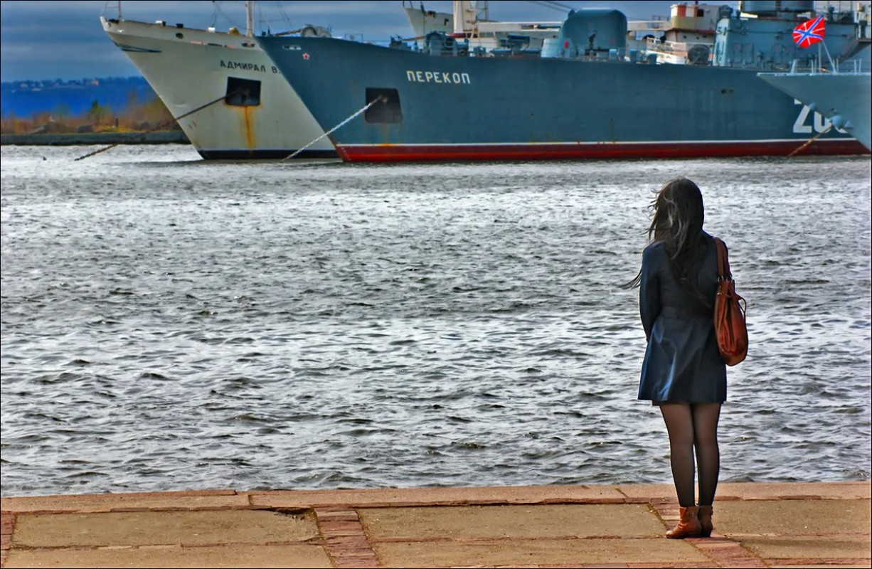 Девушка в порту